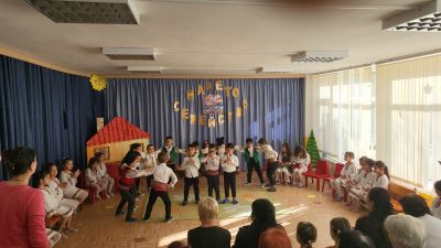 ВЪВЕДЕНИЕ БОГОРОДИЧНО - ДЕН НА ХРИСТИЯНСКОТО СЕМЕЙСТВО И МЛАДЕЖ!  - ДГ Ралица - Кричим