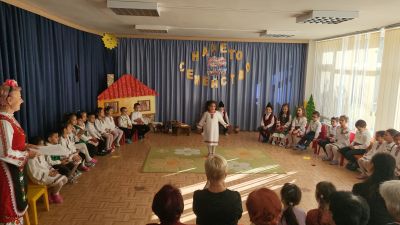 ВЪВЕДЕНИЕ БОГОРОДИЧНО - ДЕН НА ХРИСТИЯНСКОТО СЕМЕЙСТВО И МЛАДЕЖ!  - ДГ Ралица - Кричим